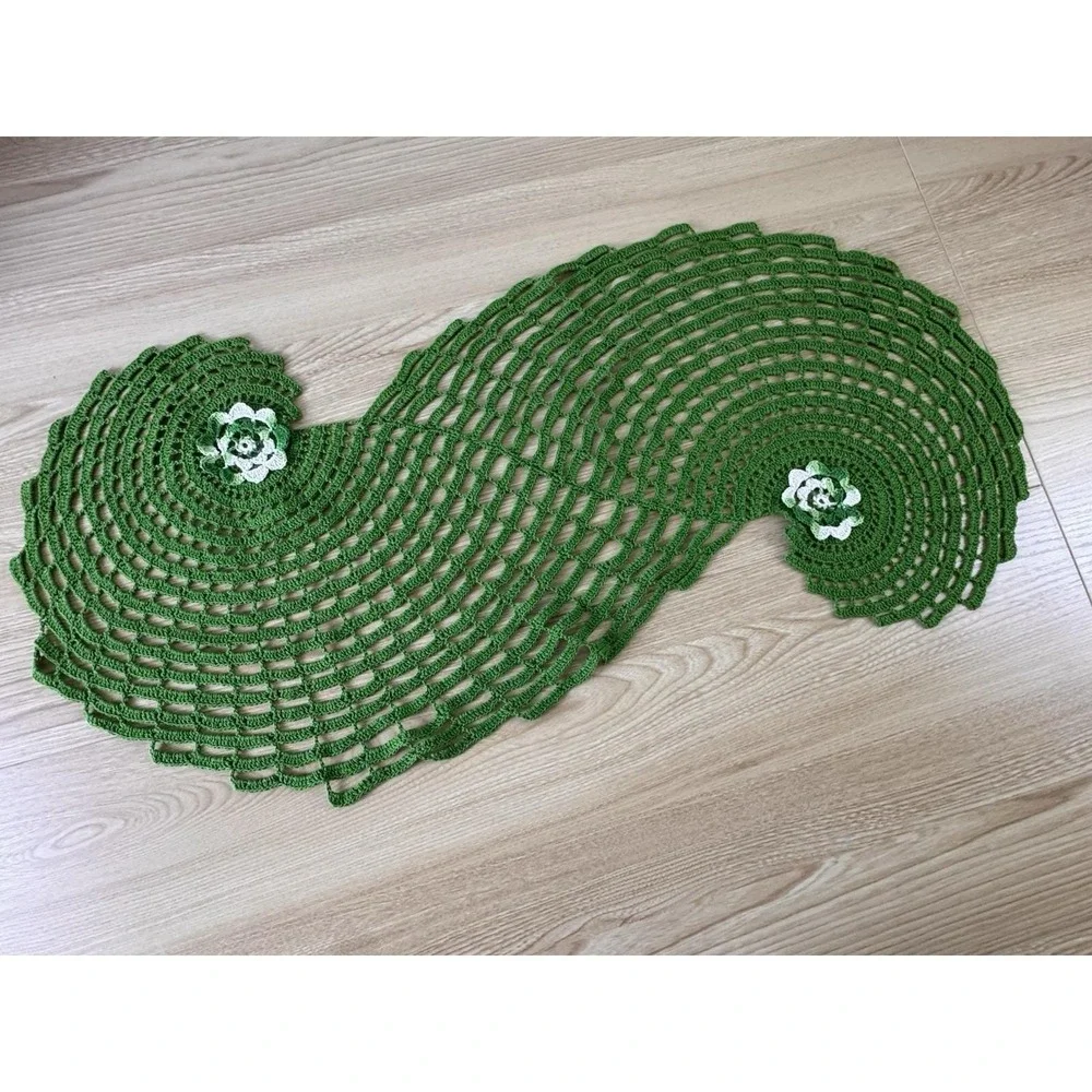 Handmade Mercerized Cotton Crochet Table Runner 3D Floral Green White New